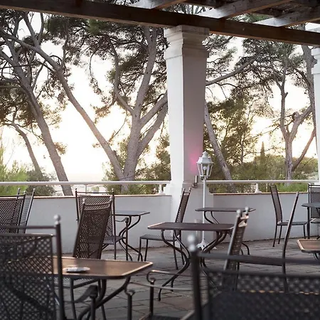 Hotel Grand Des Lecques; Bw Signature Collection