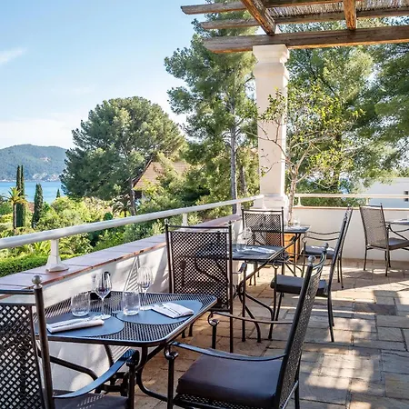 Hotel Grand Des Lecques; Bw Signature Collection Saint-Cyr-sur-Mer
