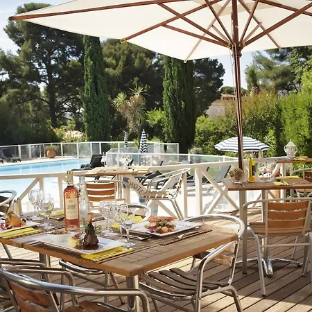 Grand Des Lecques; Bw Signature Collection Hotel 3*