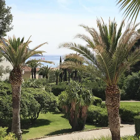 Hotell Grand Des Lecques; Bw Signature Collection Saint-Cyr-sur-Mer